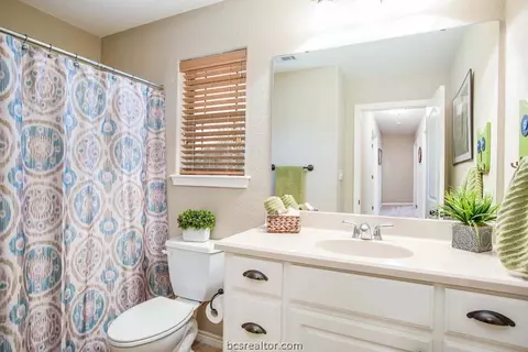 8742 Tejas Ranch Loop, Bryan, TX 77808 photo 14