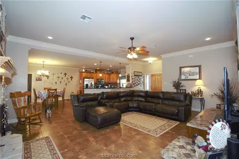 8748 Tejas Ranch Loop, Bryan, TX 77808 photo 10