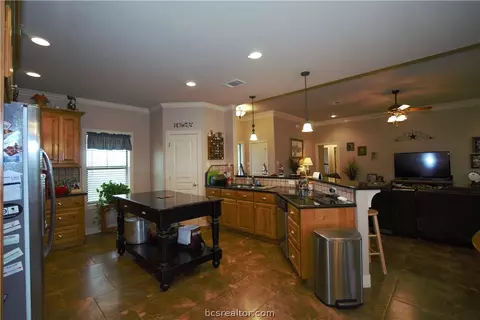 8748 Tejas Ranch Loop, Bryan, TX 77808 photo 13
