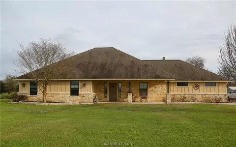 8748 Tejas Ranch Loop, Bryan, TX 77808 photo 7