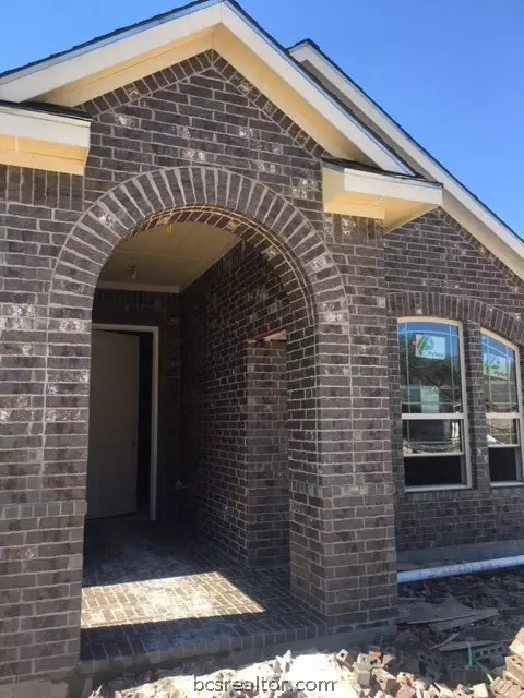 2928 Archer, Bryan, TX 77808 photo 2