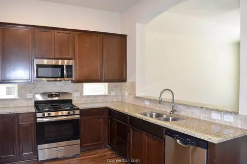 2063 Positano Loop, Bryan, TX 77808 photo 9