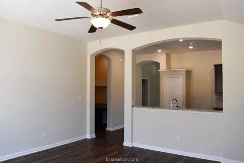 2063 Positano Loop, Bryan, TX 77808 photo 6