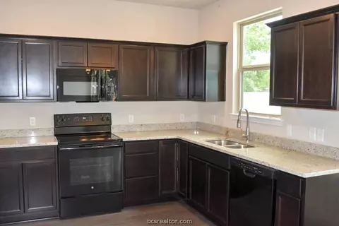 2706 Doorman Ct, Bryan, TX 77803 photo 10