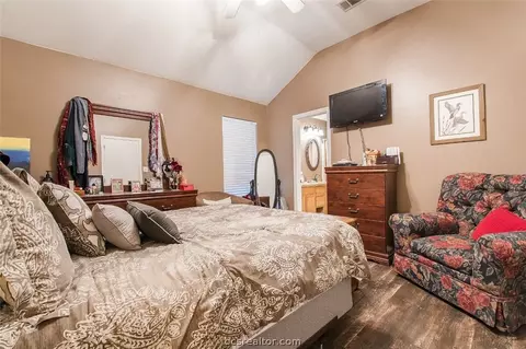 4601 Bluejay Ln, Bryan, TX 77803 photo 12