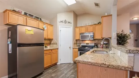 4601 Bluejay Ln, Bryan, TX 77803 photo 7
