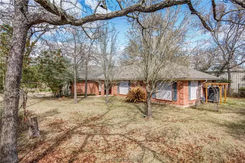 3211 Wilderness Rd, Bryan, TX 77807 photo 2