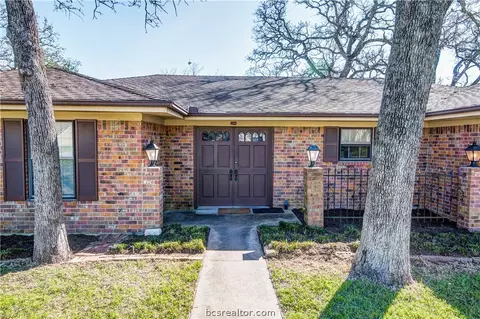 2106 Barak Ln, Bryan, TX 77802 photo 2