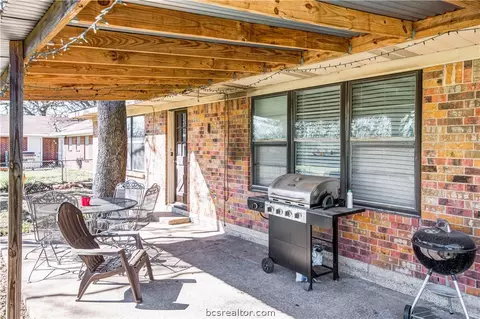 2106 Barak Ln, Bryan, TX 77802 photo 13