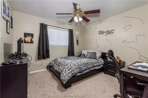 2106 Barak Ln, Bryan, TX 77802 photo 11