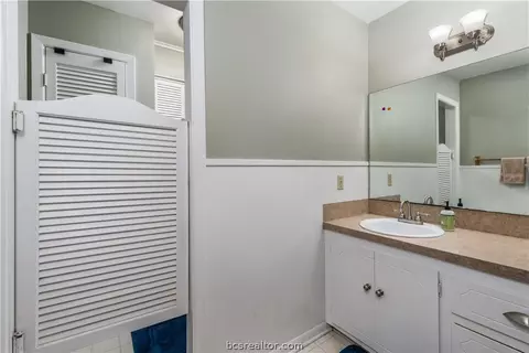 2106 Barak Ln, Bryan, TX 77802 photo 12