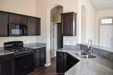 2061 Positano Loop, Bryan, TX 77808 photo 10