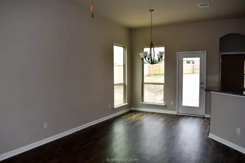2061 Positano Loop, Bryan, TX 77808 photo 5