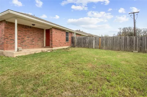 1757 Rock Hollow Loop, Bryan, TX 77807 photo 11