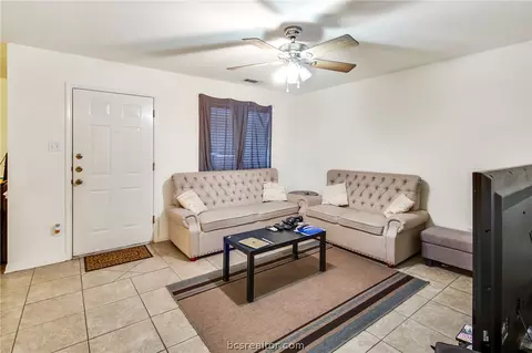 1757 Rock Hollow Loop, Bryan, TX 77807 photo 3