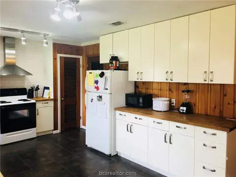 306 Dunn St, Bryan, TX 77801 photo 7
