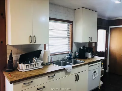 306 Dunn St, Bryan, TX 77801 photo 6