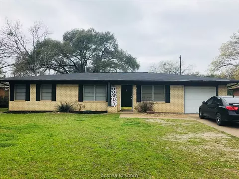 306 Dunn St, Bryan, TX 77801 photo 1