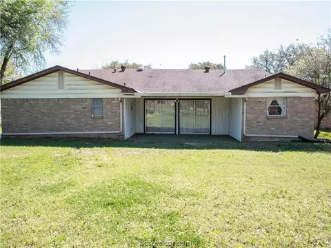 3903 Stillmeadow Dr, Bryan, TX 77802 photo 15