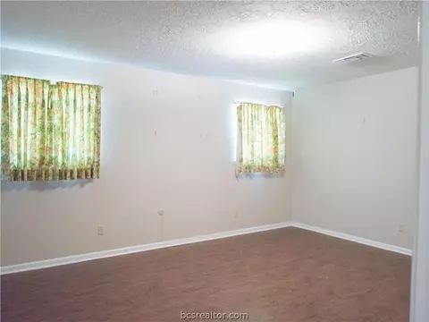 3903 Stillmeadow Dr, Bryan, TX 77802 photo 13