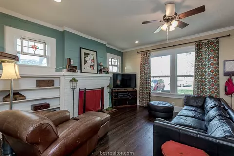 605 E 31st St, Bryan, TX 77803 photo 5