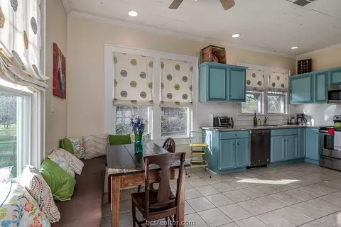 605 E 31st St, Bryan, TX 77803 photo 11