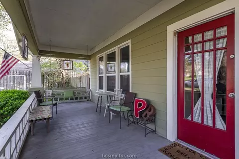 605 E 31st St, Bryan, TX 77803 photo 3