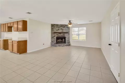 1103 Burt St, Bryan, TX 77803 photo 3