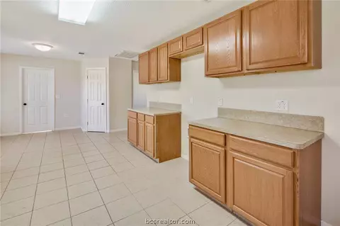 1103 Burt St, Bryan, TX 77803 photo 6