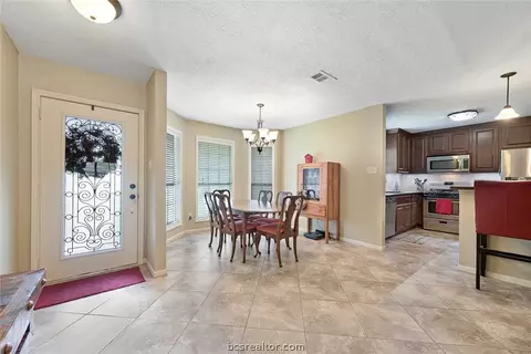 4513 Taft Ct, Bryan, TX 77802 photo 4