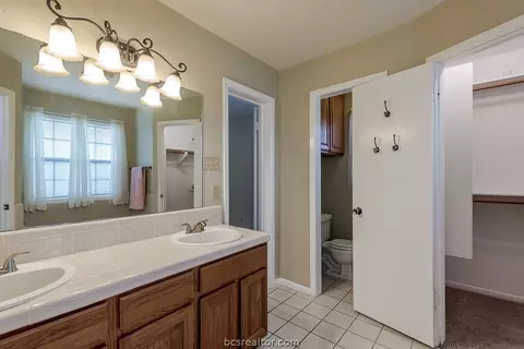 2617 Briton Dr, Bryan, TX 77802 photo 13