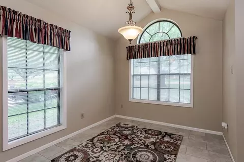 2617 Briton Dr, Bryan, TX 77802 photo 6