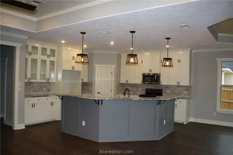3105 Evan Dr, Bryan, TX 77802 photo 7
