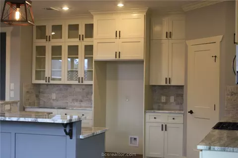 3105 Evan Dr, Bryan, TX 77802 photo 10