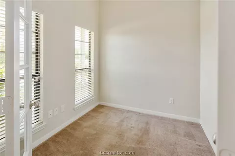 2032 Mountain Wind Loop, Bryan, TX 77807 photo 4