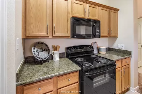 2032 Mountain Wind Loop, Bryan, TX 77807 photo 8