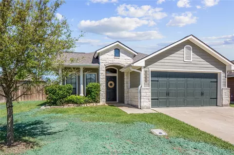 2032 Mountain Wind Loop, Bryan, TX 77807 photo 2