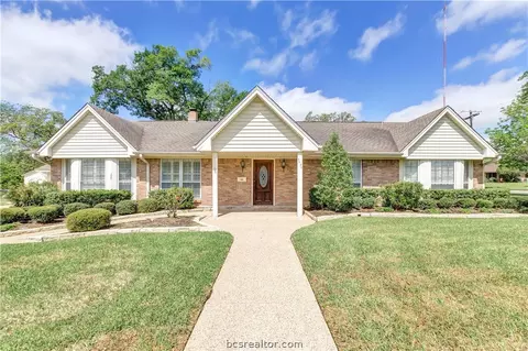 2527 Willow Bend Dr, Bryan, TX 77802 photo 1