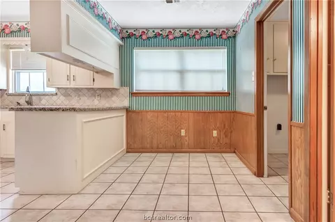 2527 Willow Bend Dr, Bryan, TX 77802 photo 9