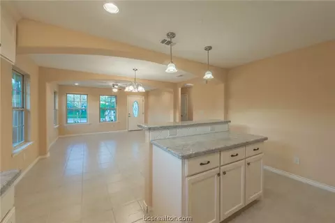 600 Ash St, Bryan, TX 77803 photo 7