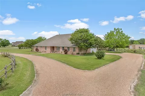 6622 Ethan Ln, Bryan, TX 77808 photo 3