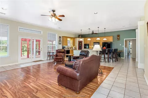 6622 Ethan Ln, Bryan, TX 77808 photo 7