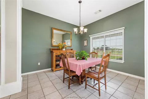 6622 Ethan Ln, Bryan, TX 77808 photo 12