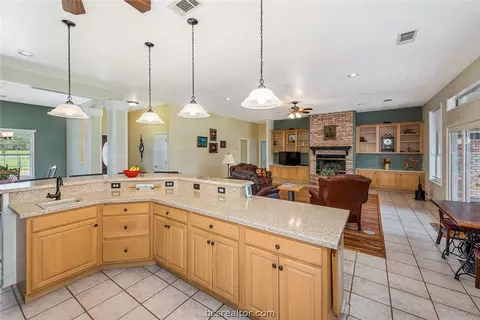 6622 Ethan Ln, Bryan, TX 77808 photo 10