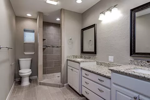 515 Helena St, Bryan, TX 77801 photo 8