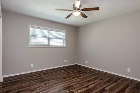 515 Helena St, Bryan, TX 77801 photo 10