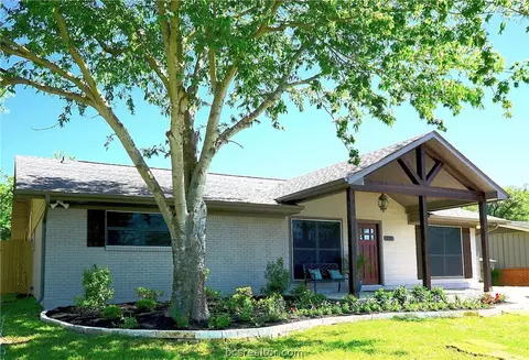 515 Helena St, Bryan, TX 77801 photo 1