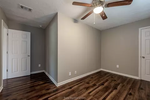 515 Helena St, Bryan, TX 77801 photo 15