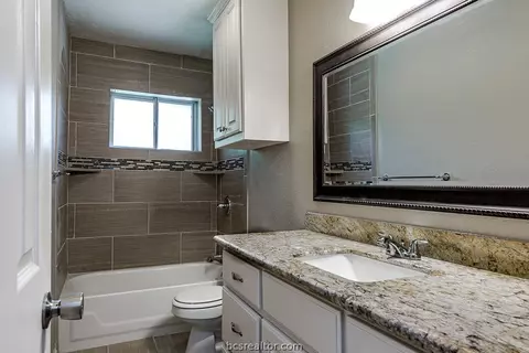 515 Helena St, Bryan, TX 77801 photo 12