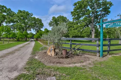 40470 Bosque Rd, Hempstead, TX 77445 photo 3